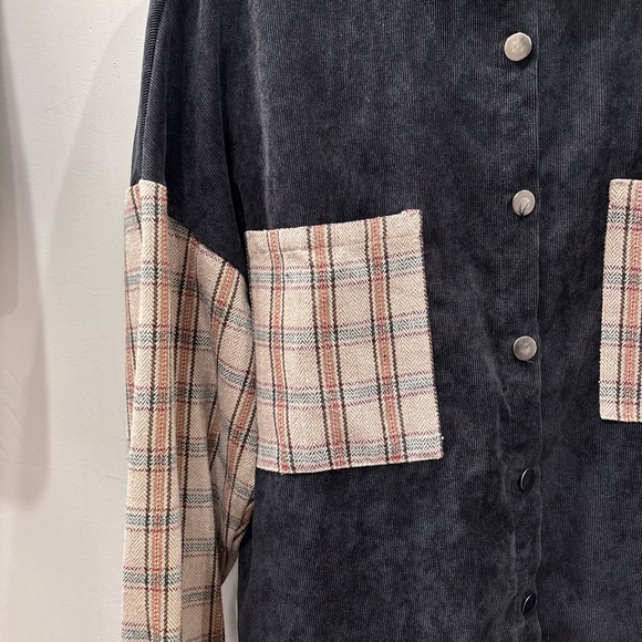 Plaid Sleeve Black Corduroy Button Down Shaket (MED) Button up - Picture 2 of 9